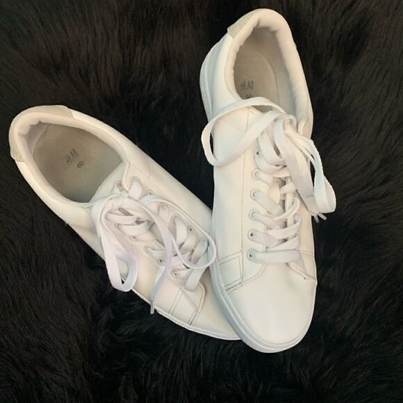 H&M white faux leather sneakers Size 40 - Picture 1 of 10